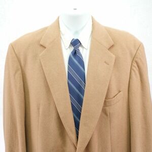 Christian Aujard Camel Hair Blend Tan Sport Coat  46R Has Mismatch Sleeve Button